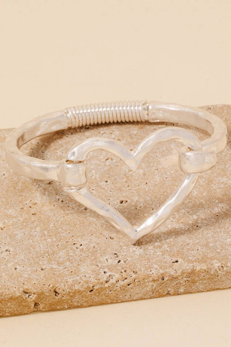 Hammered Heart Coil Spring Hook Bangle Bracelet: WG