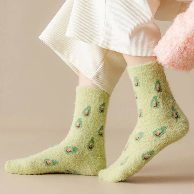 WARM CHINLON SOFT FLEECE FUZZY SOCKS | 40S02053: AVOCADO