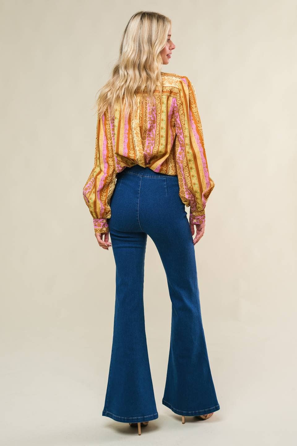 A washed denim - IP8594: MEDIUM INDIGO / Contemporary / M