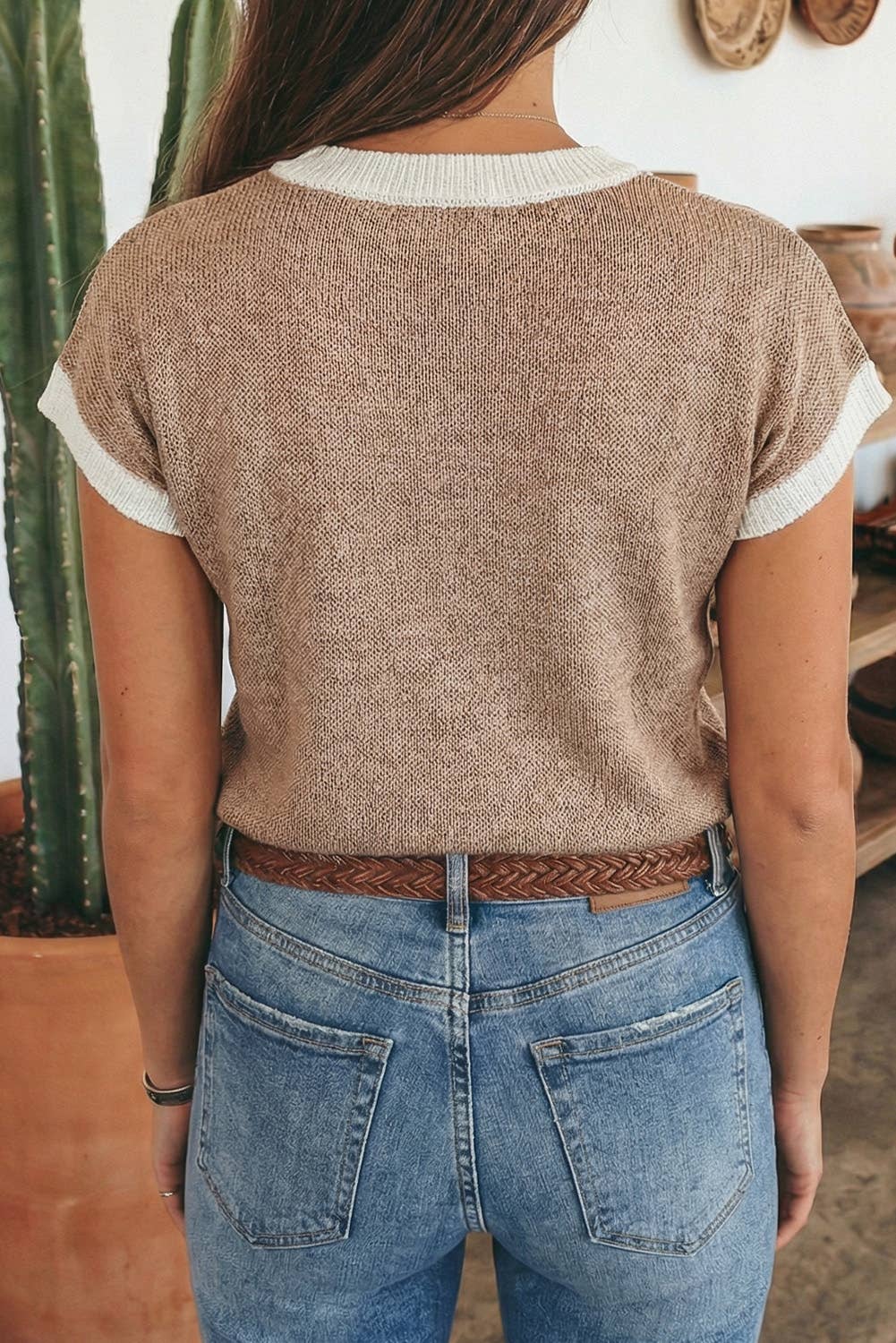 Western Horse Shoe Contrast Trim Short Sleeve Sweater: Goat / S