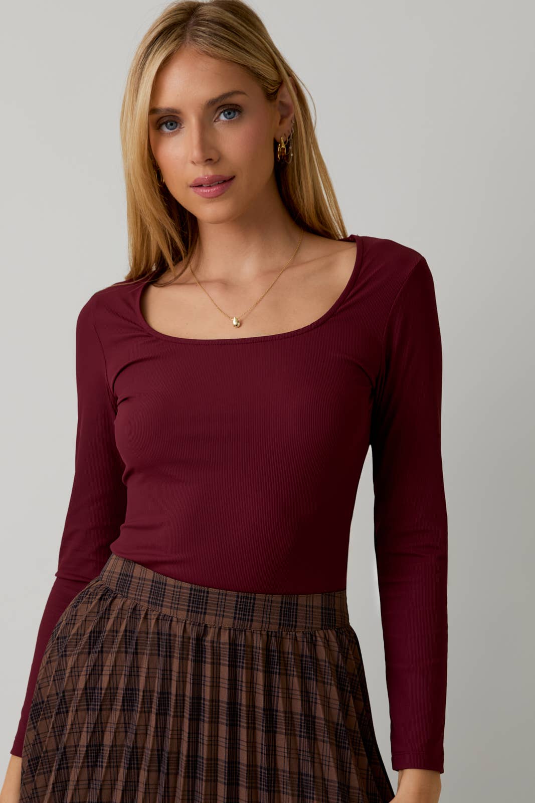 SQUARE NECK LONG SLEEVE BODYSUIT: Black / M
