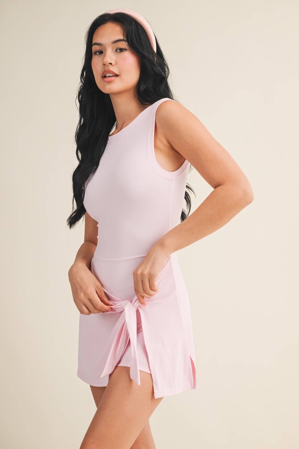SLEEVELESS WRAP TIE FRONT DRESS: Cherry / M