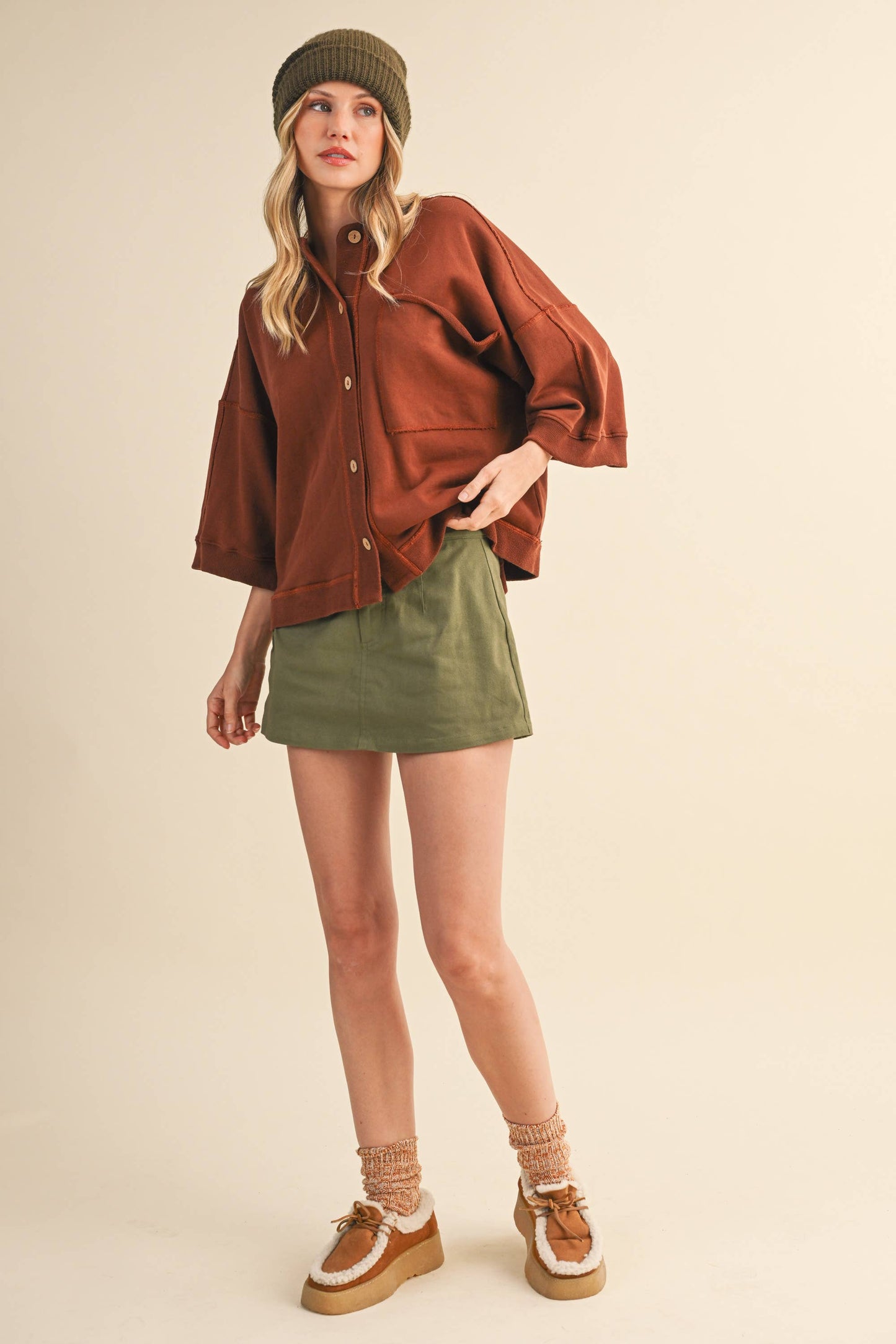 IP1377-D COTTON TWILL DENIM SKORTS WITH BELT LOOP: KHAKI / S