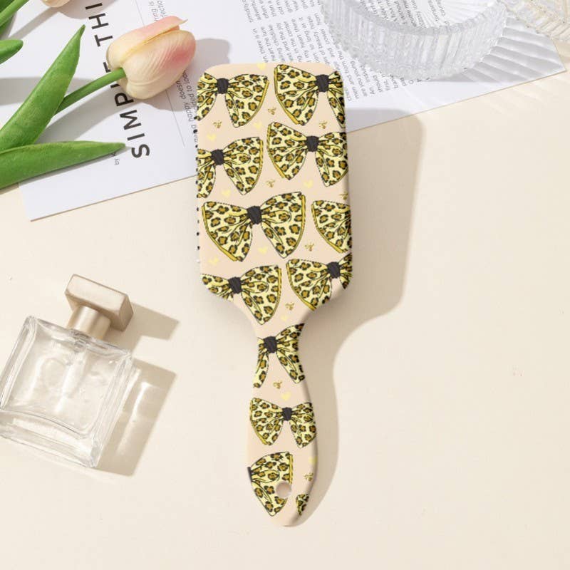 LARGE DETANGLE PADDLE HAIR BRUSH COMB | 40HC100: BOW C