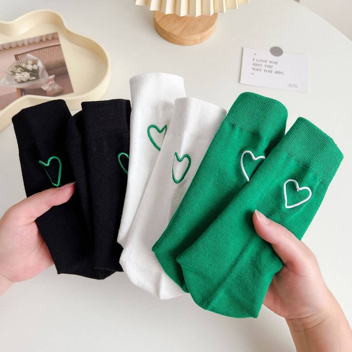 NEW COTTON ALL MATCH EMBROIDERED LOVE HEART SOCKS_CWMS1414: GREEN2 / OS