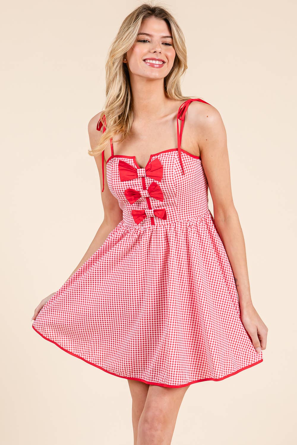 Gingham print mini dress with ribbon decoration: RED / S