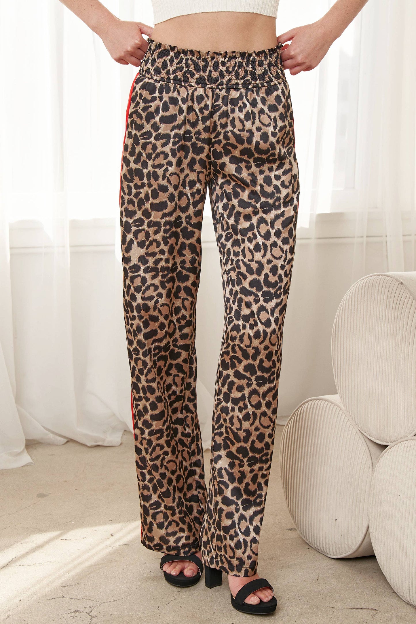 SMOCKED WAIST SIDE CONTRAST WIDE LEG PANTS: ANIMAL / L