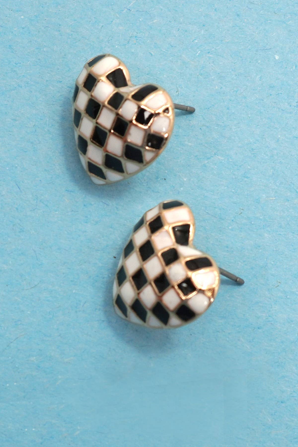 CHECKER HEART STUD EARRINGS | 80E61088: GOLD
