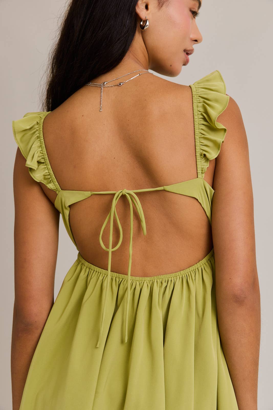 RUFFLE SLEEVE OPEN BACK BABY DOLL MINI DRESS: LT YELLOW / M