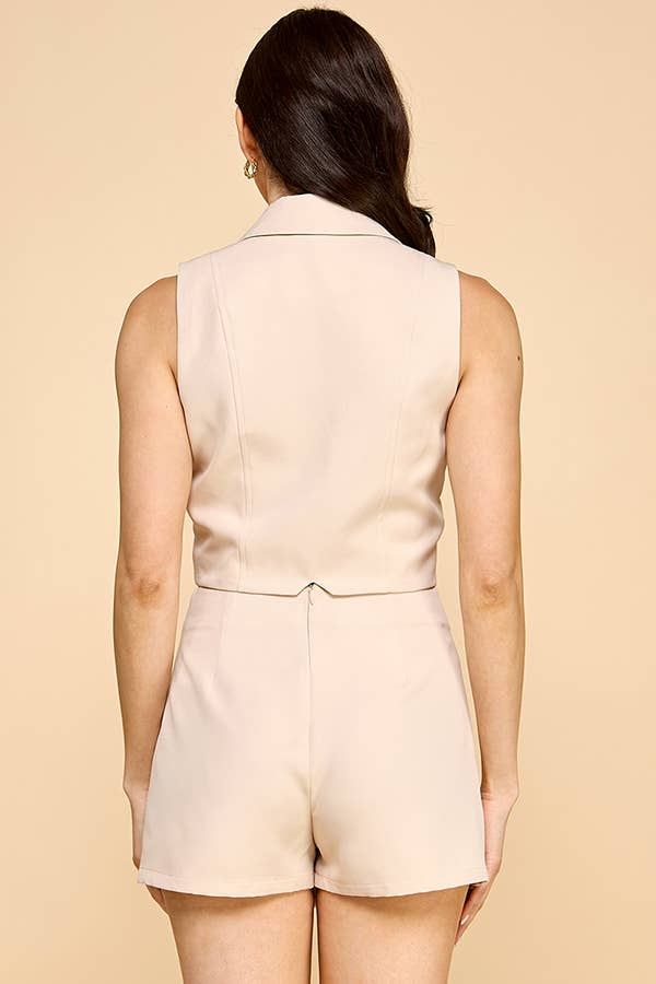 Front button closure vest with skort set: TAUPE / L