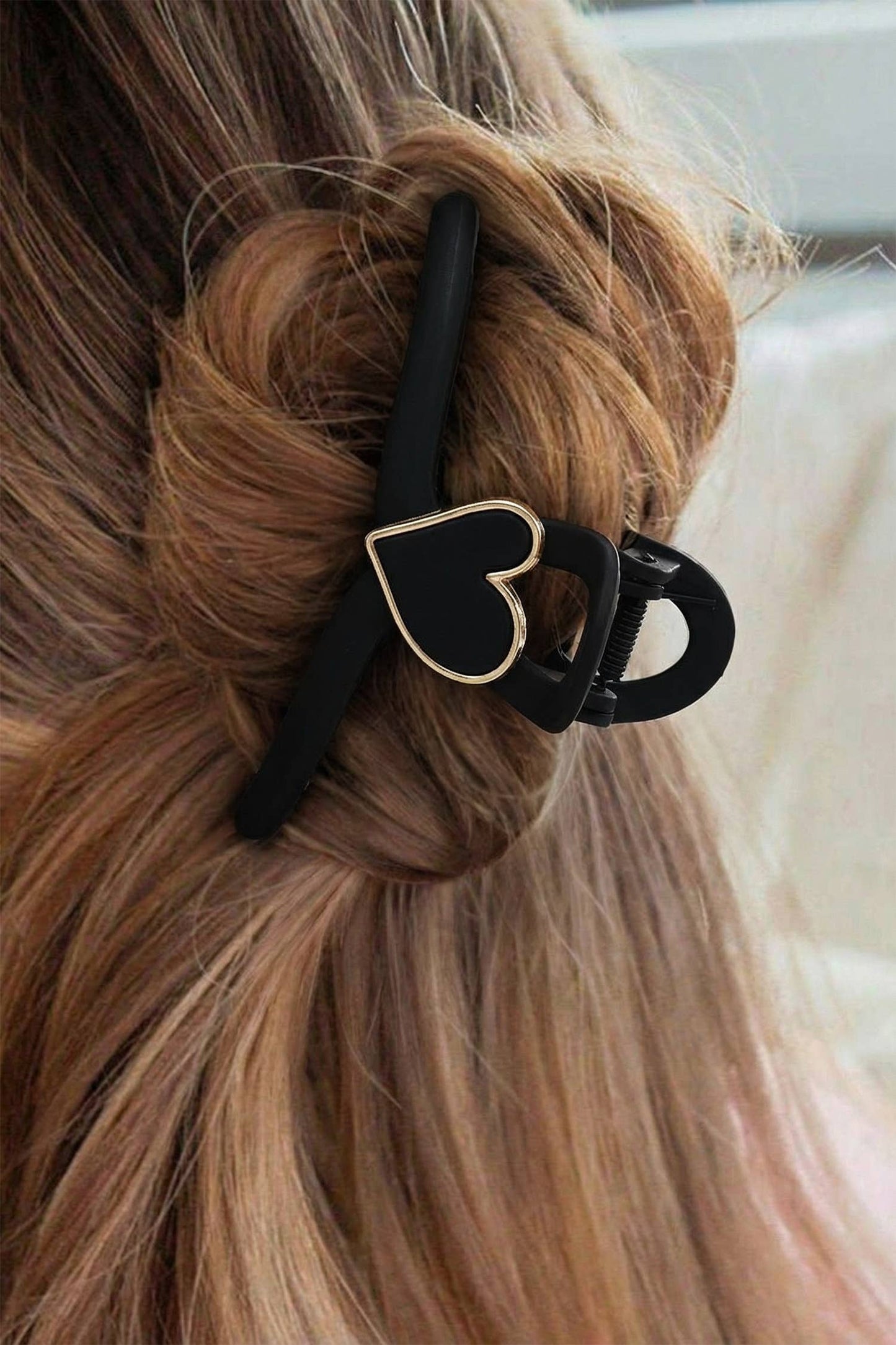 Heart Design Hair Claw Clip Hair Accessory: Black / ONE SIZE
