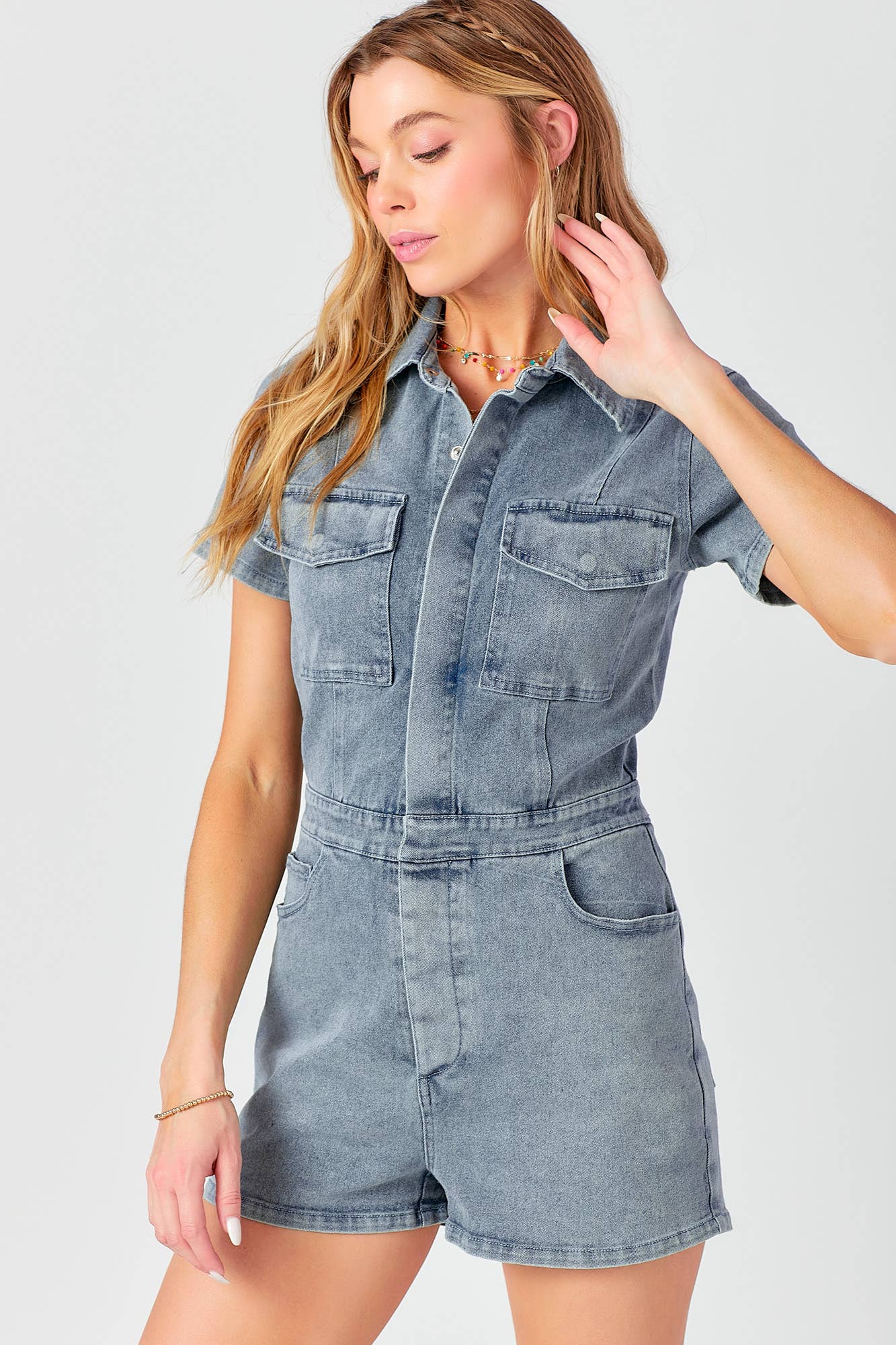 Fitted Short Sleeve Denim Romper: LT. BLUE / L