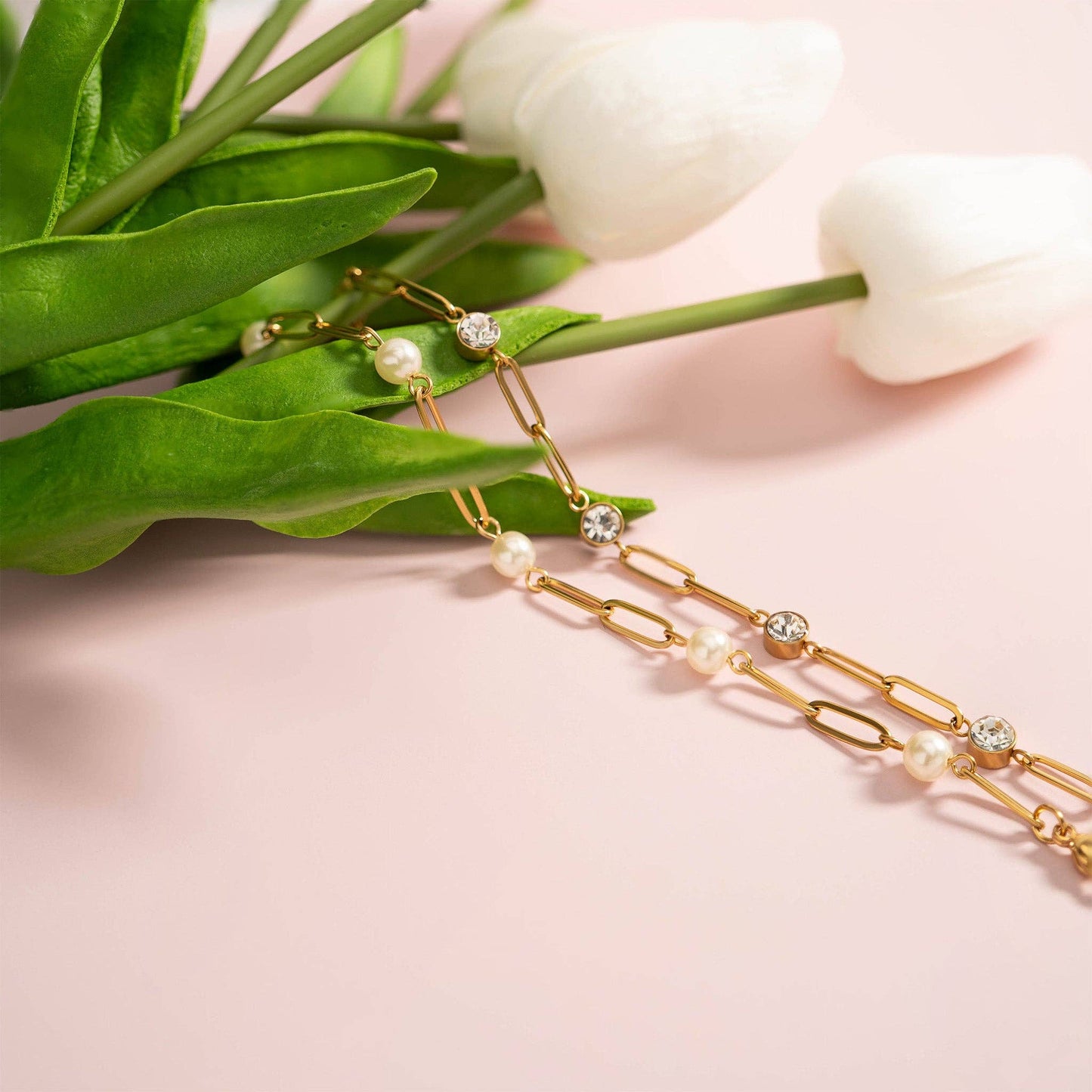 18K Gold PVD Station Stone Stone Paperclip Chain Bracelet: Gold