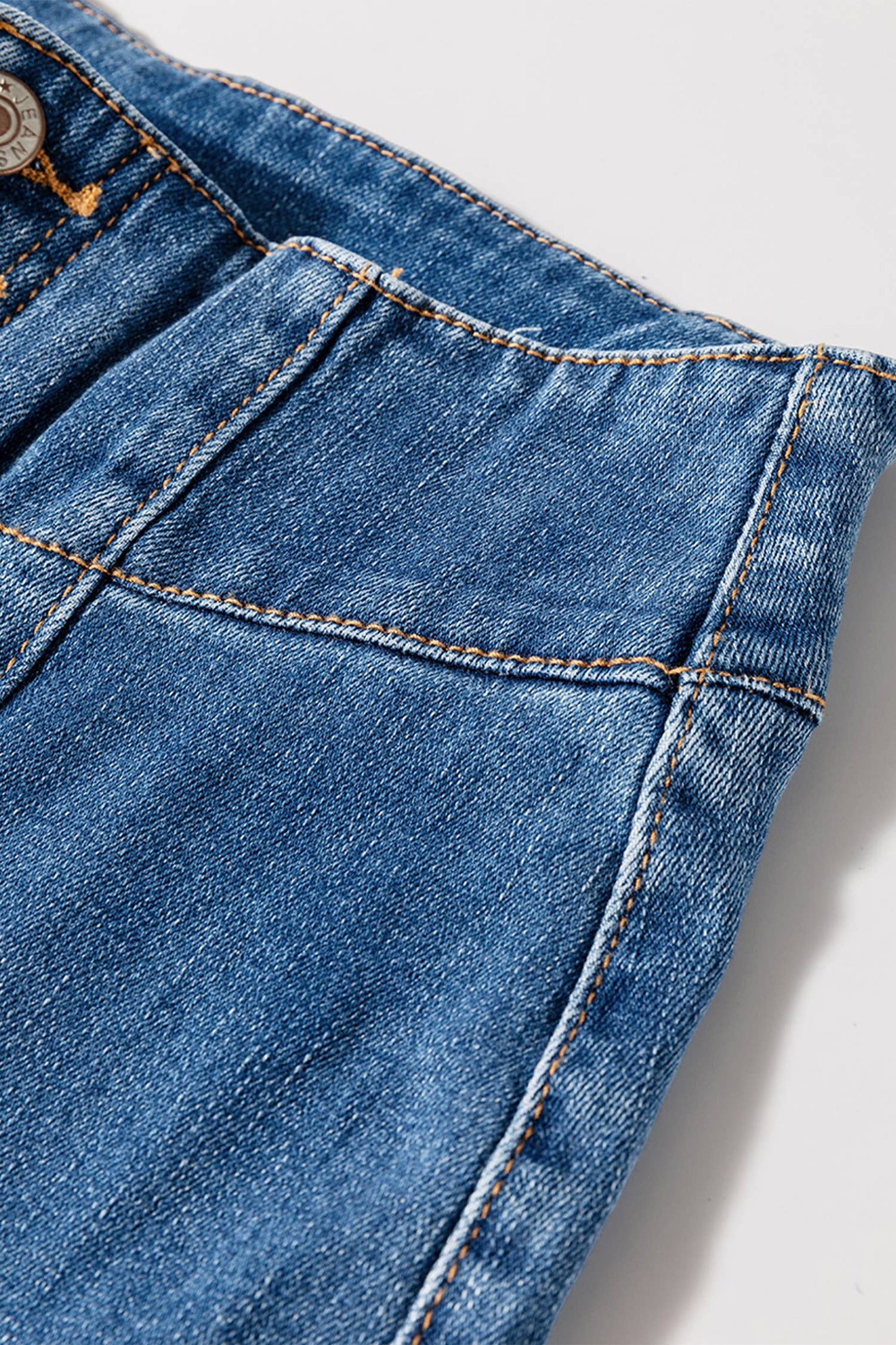 High Waist Button Fly Seamed Raw Hem Flare Jeans with Pocket: Coffee / 6