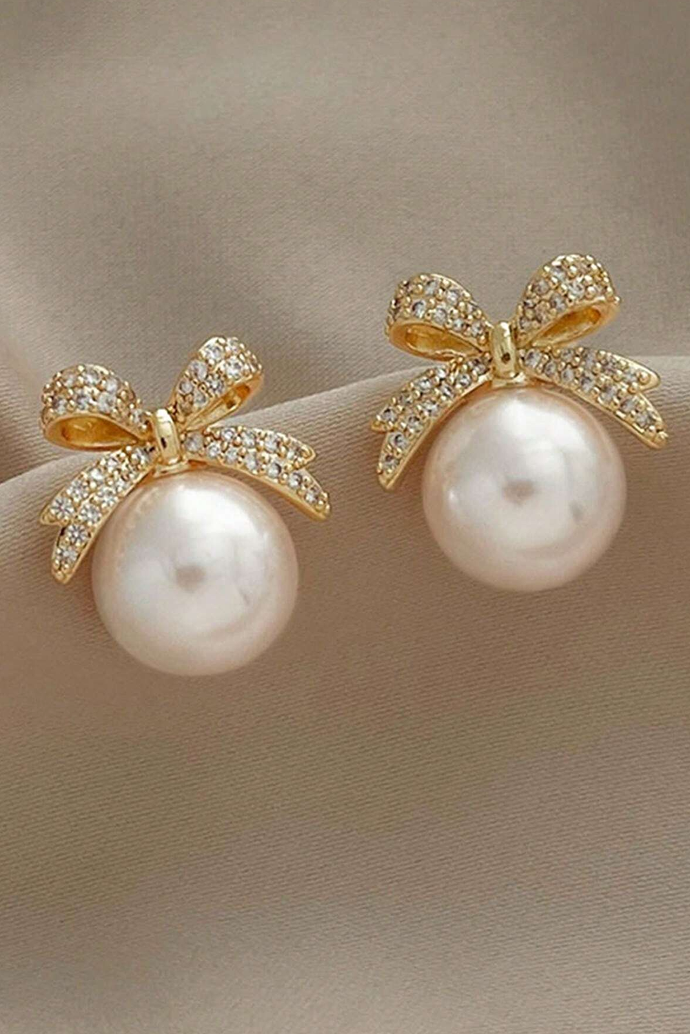 LDC Rhinestone Bowknot Pearl Earrings: Gold