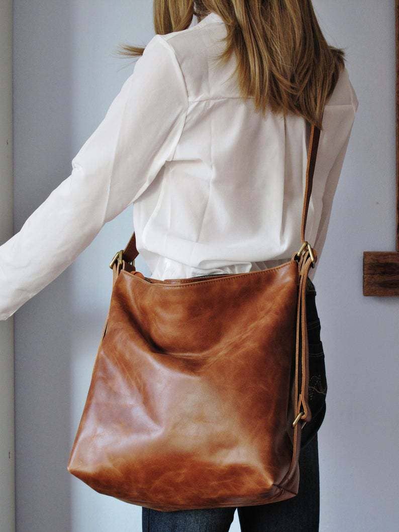 Faux leather crossbody bag backpack: Brown / M