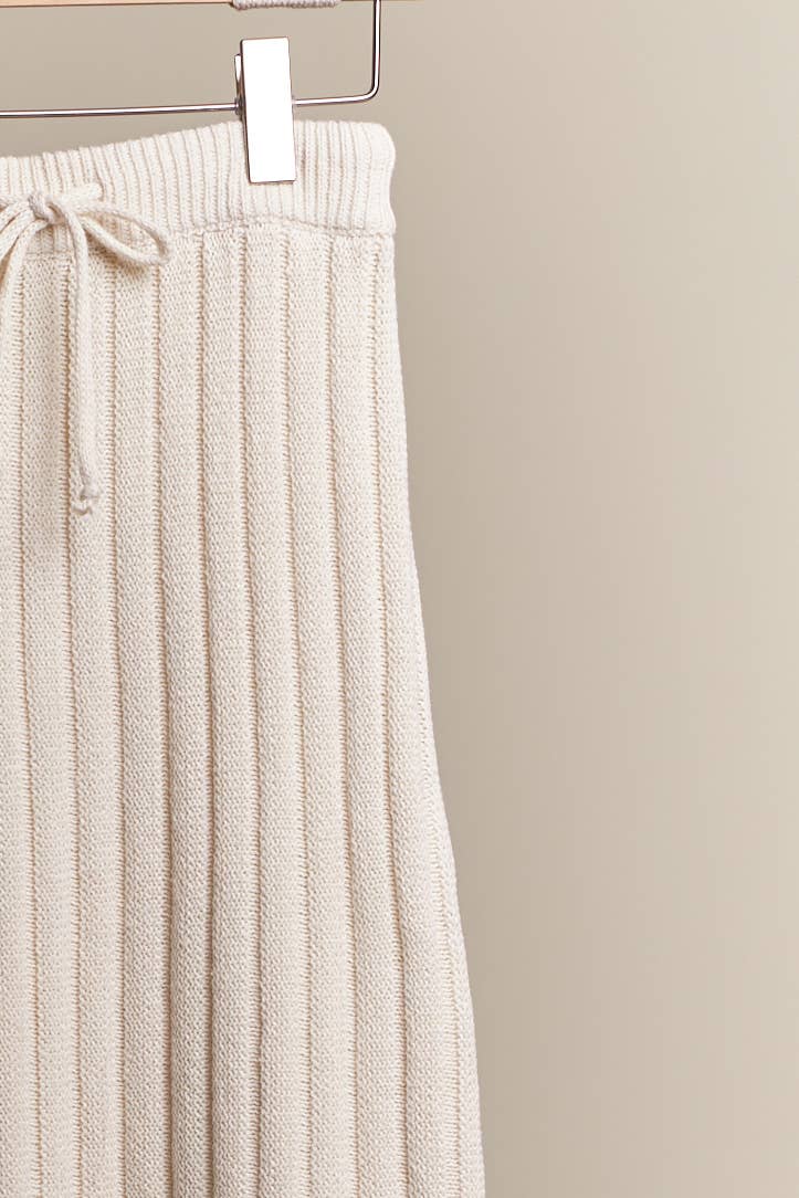 Solid Knit Maxi Skirt: Ivory / M