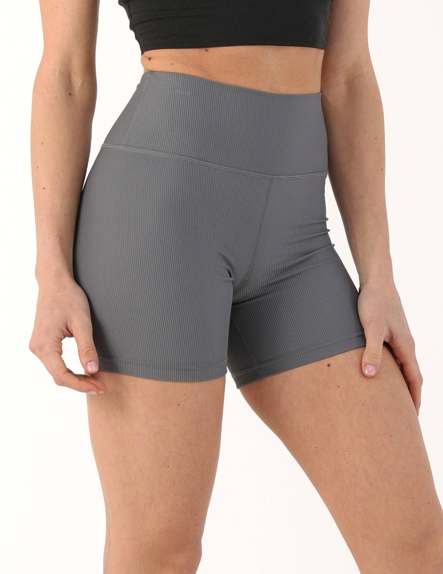 Flex and Go Short: Carbon: Carbon / L