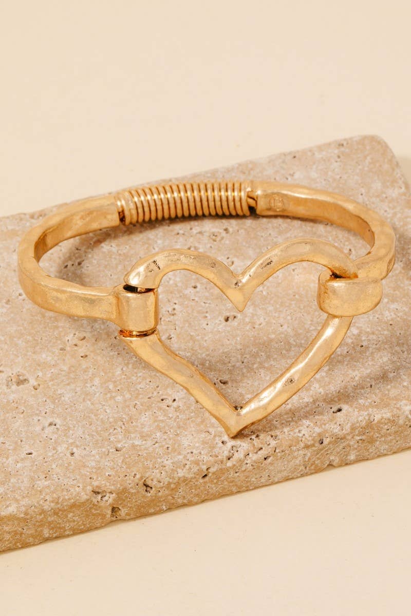 Hammered Heart Coil Spring Hook Bangle Bracelet: WG