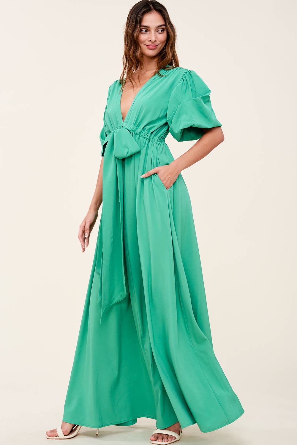 V NECK MAXI DRESS WITH PUFF SLEEVES: Green