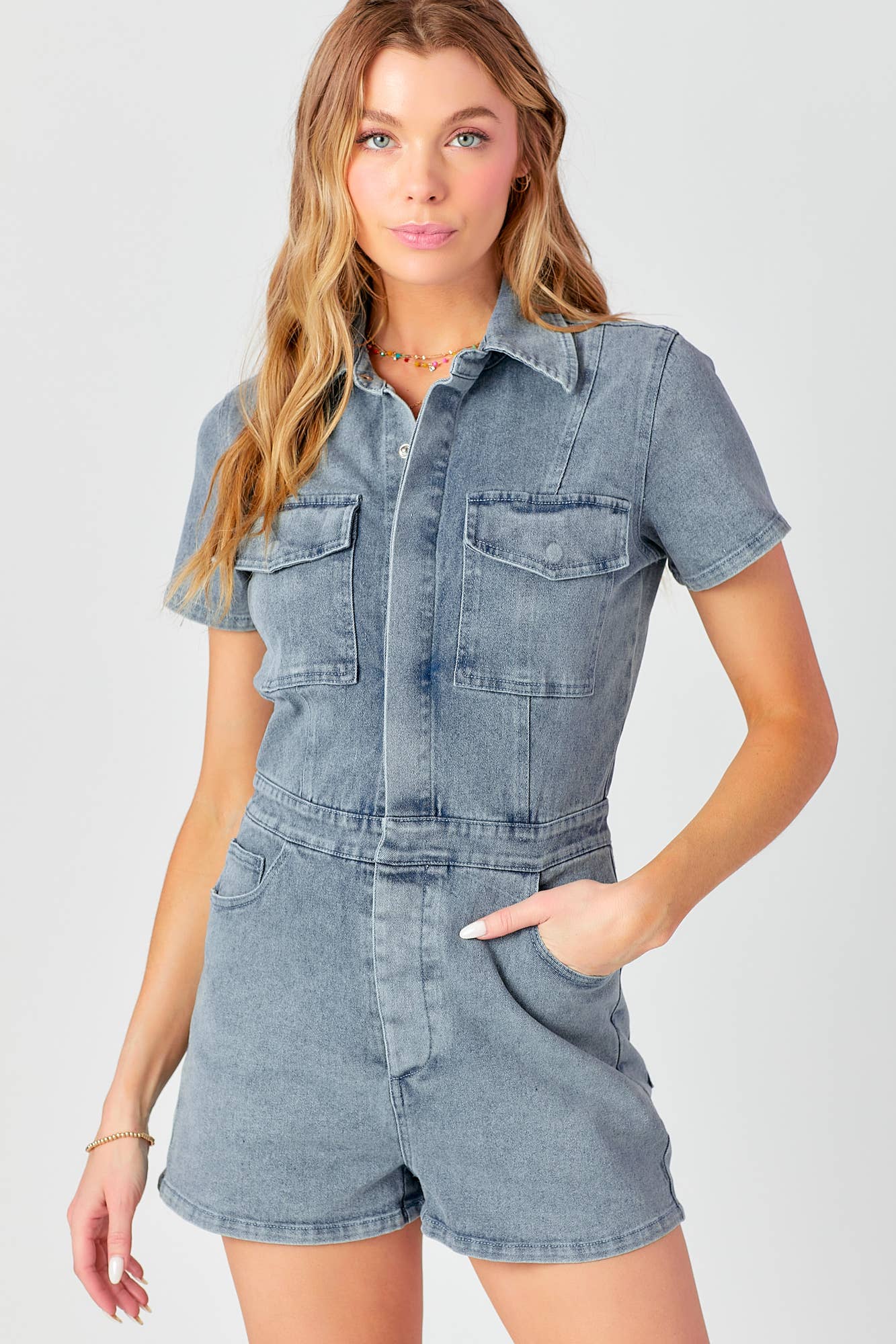 Fitted Short Sleeve Denim Romper: LT. BLUE / M