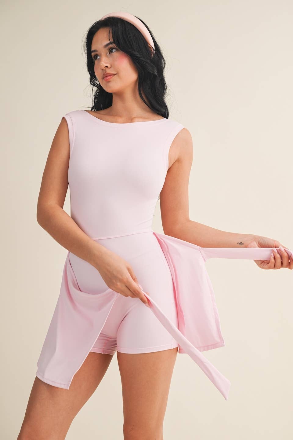 SLEEVELESS WRAP TIE FRONT DRESS: Cherry / M