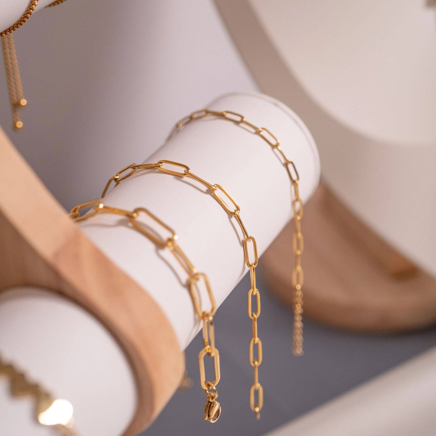 Stainless Steel Paperclip Chain Bracelet: Stainless / 7"