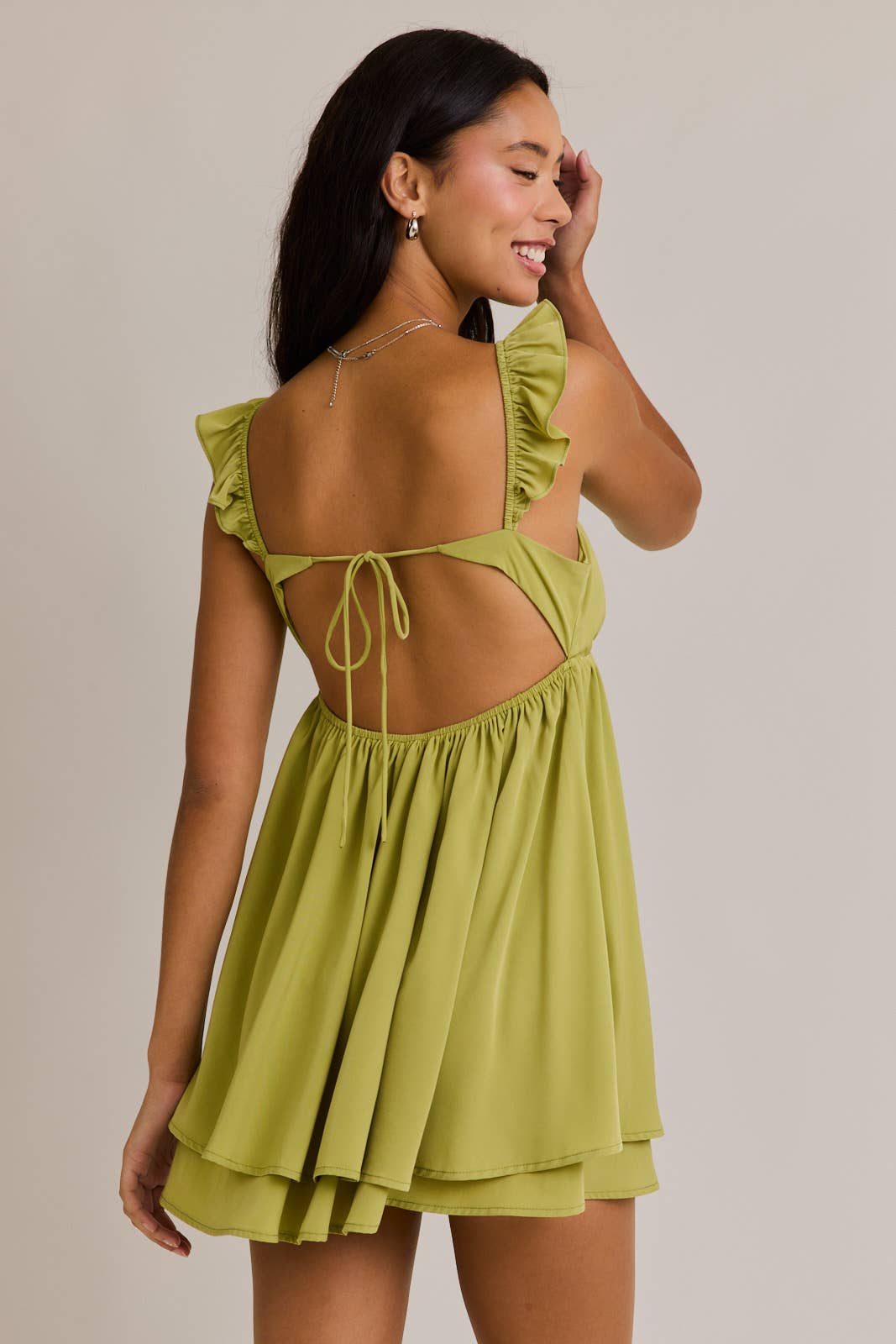 RUFFLE SLEEVE OPEN BACK BABY DOLL MINI DRESS: LT YELLOW / M