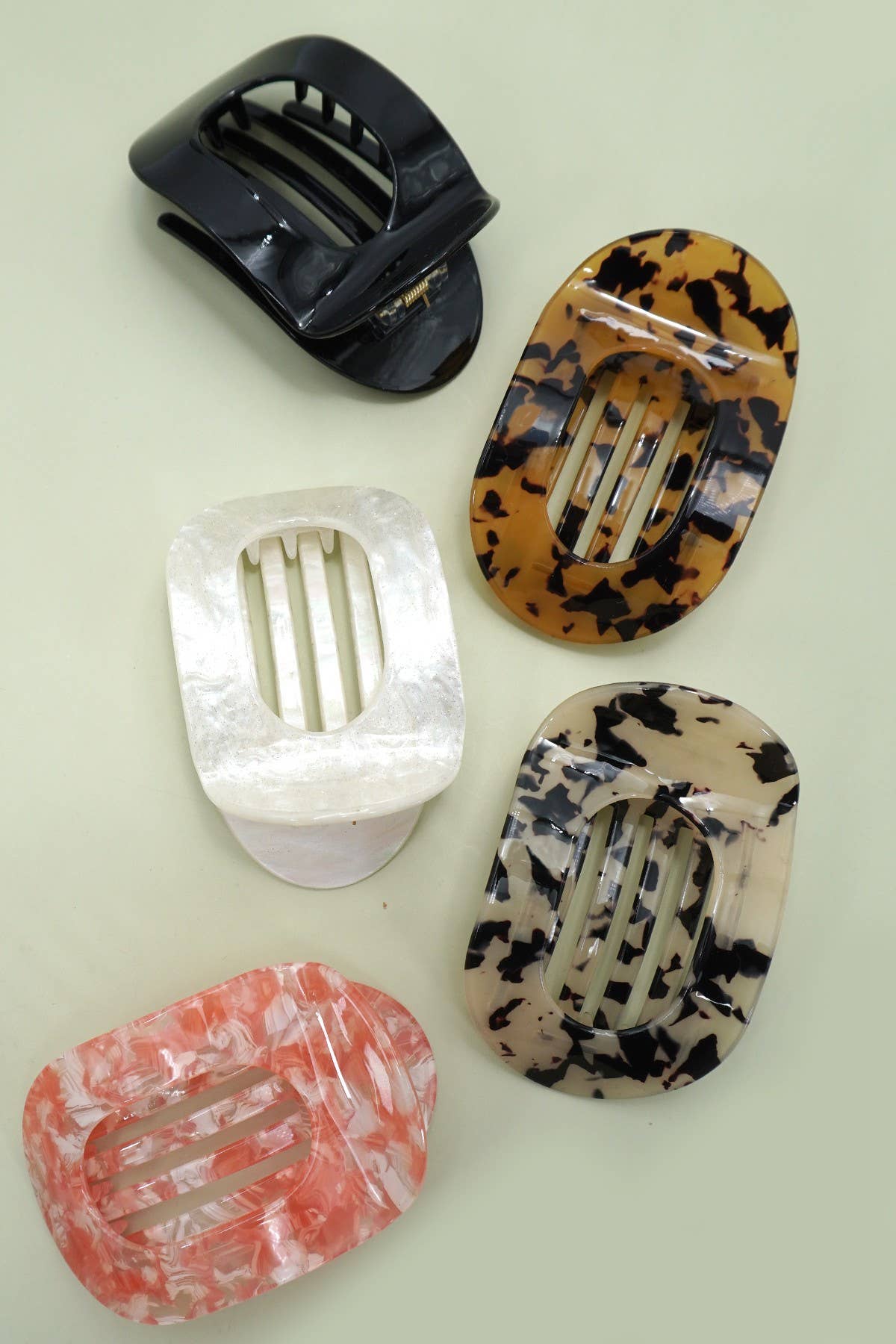 Jumbo Lay Flat Oval Hair Claw Clips Secure Styling | 40H993: Black