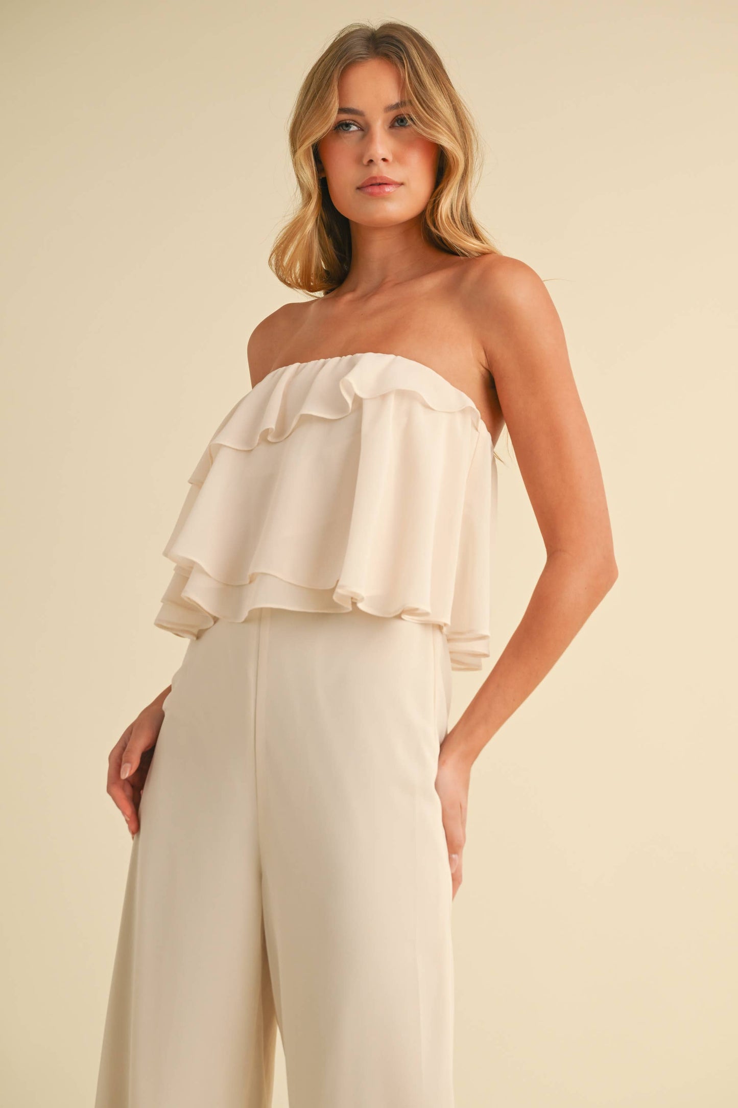 IJP3029 CHIFFON RUFFLES TUBE JUMPSUIT: CREAM / M