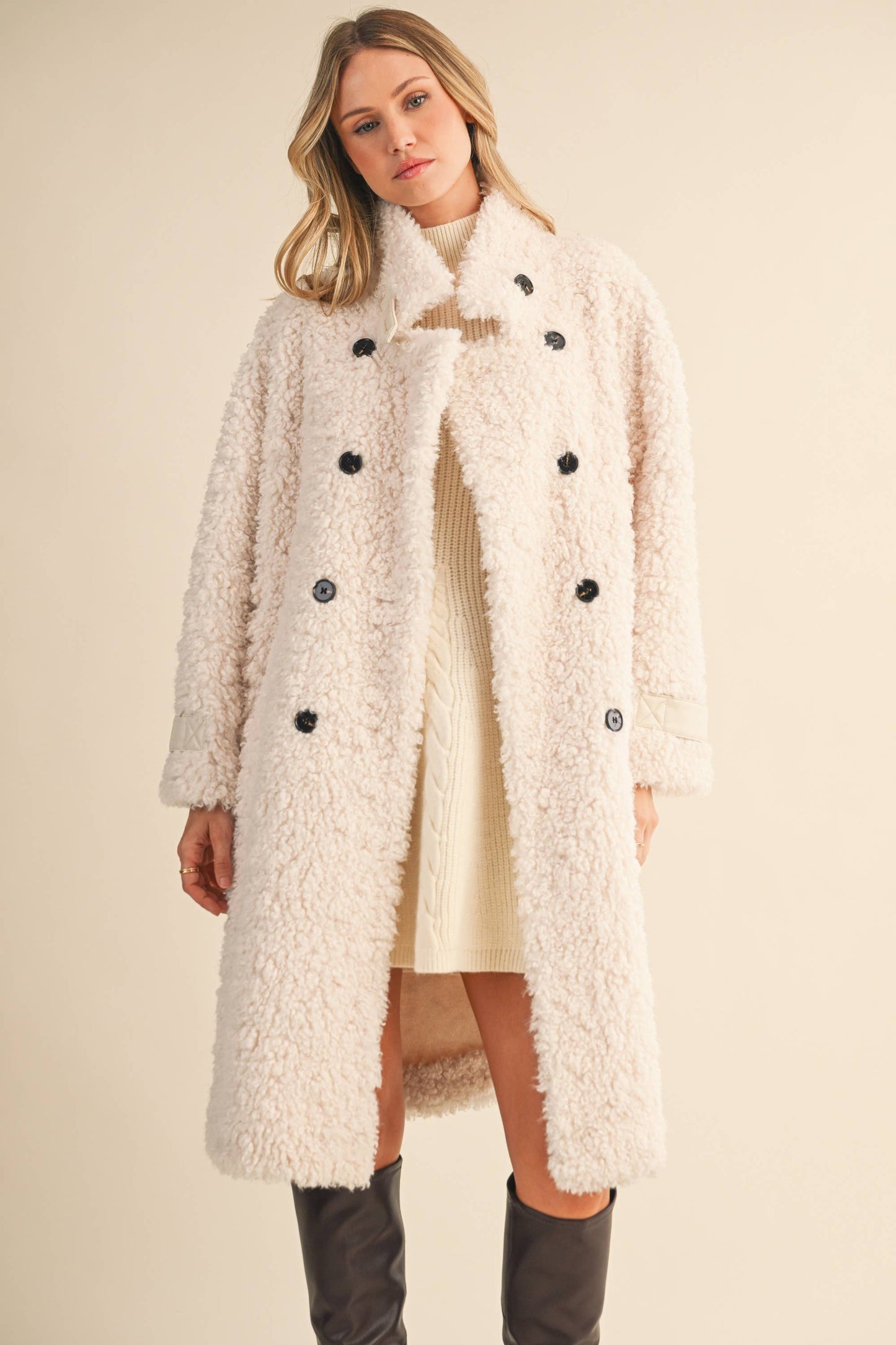 IJ1666 FAUX FUR SIDE POCKET COAT: IVORY / One Size