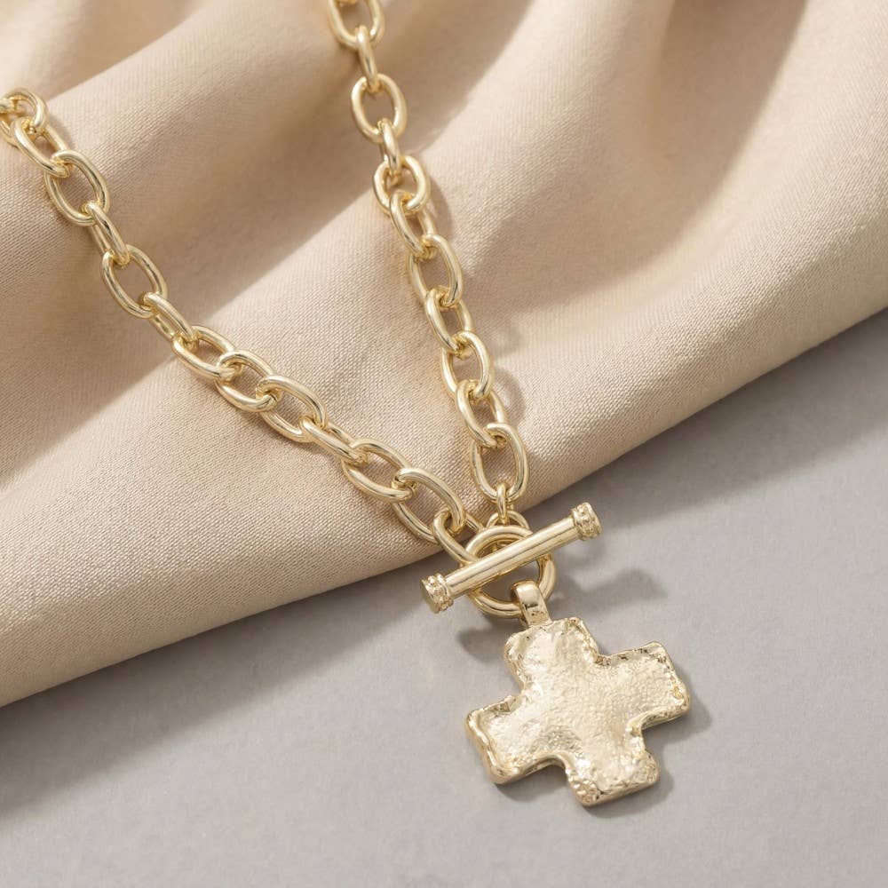 Cross Pendant Toggle Chain Necklace: GD
