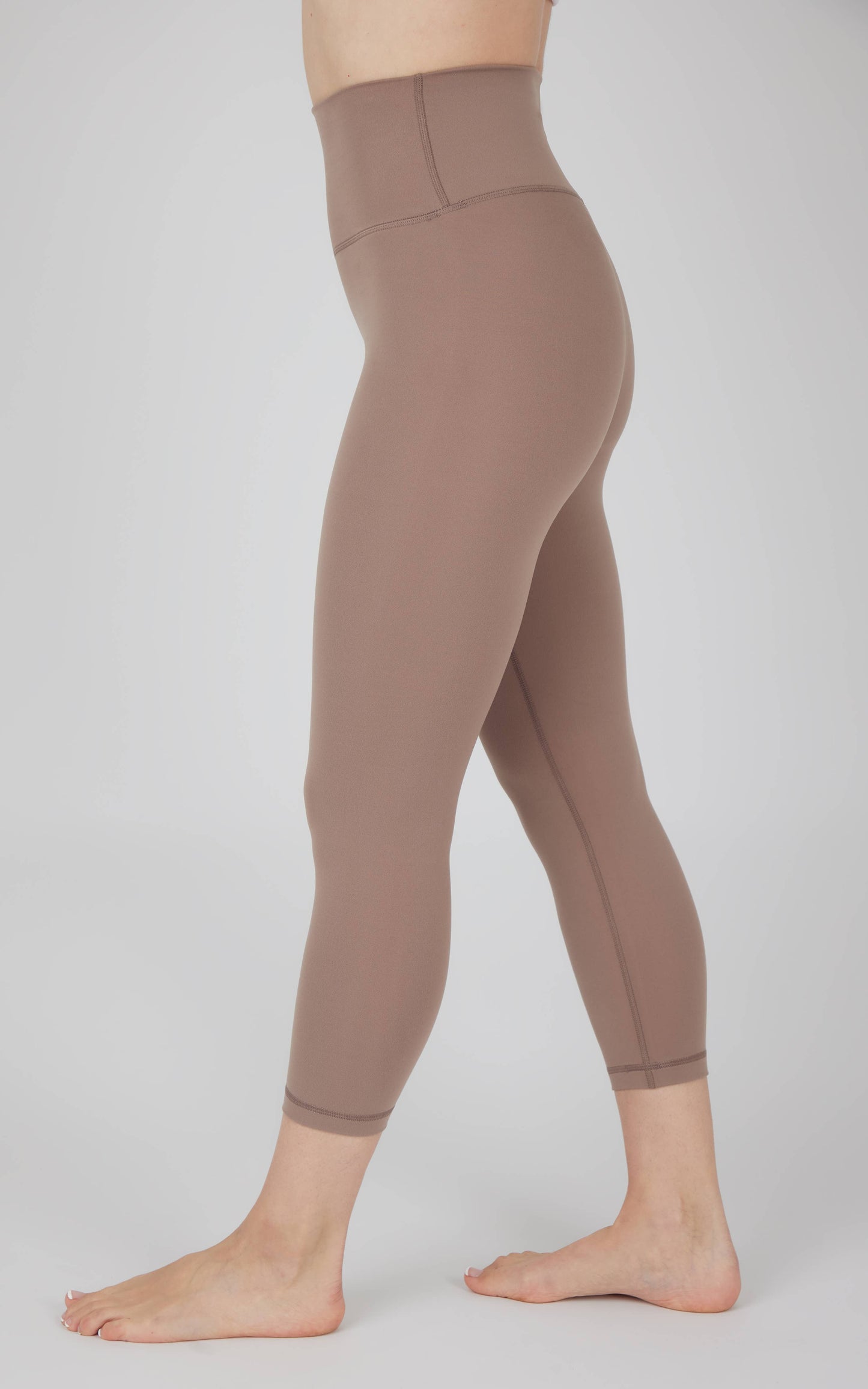 Yogalicious Women's Lux Elastic Free High Rise Capri: CHINOIS GREEN