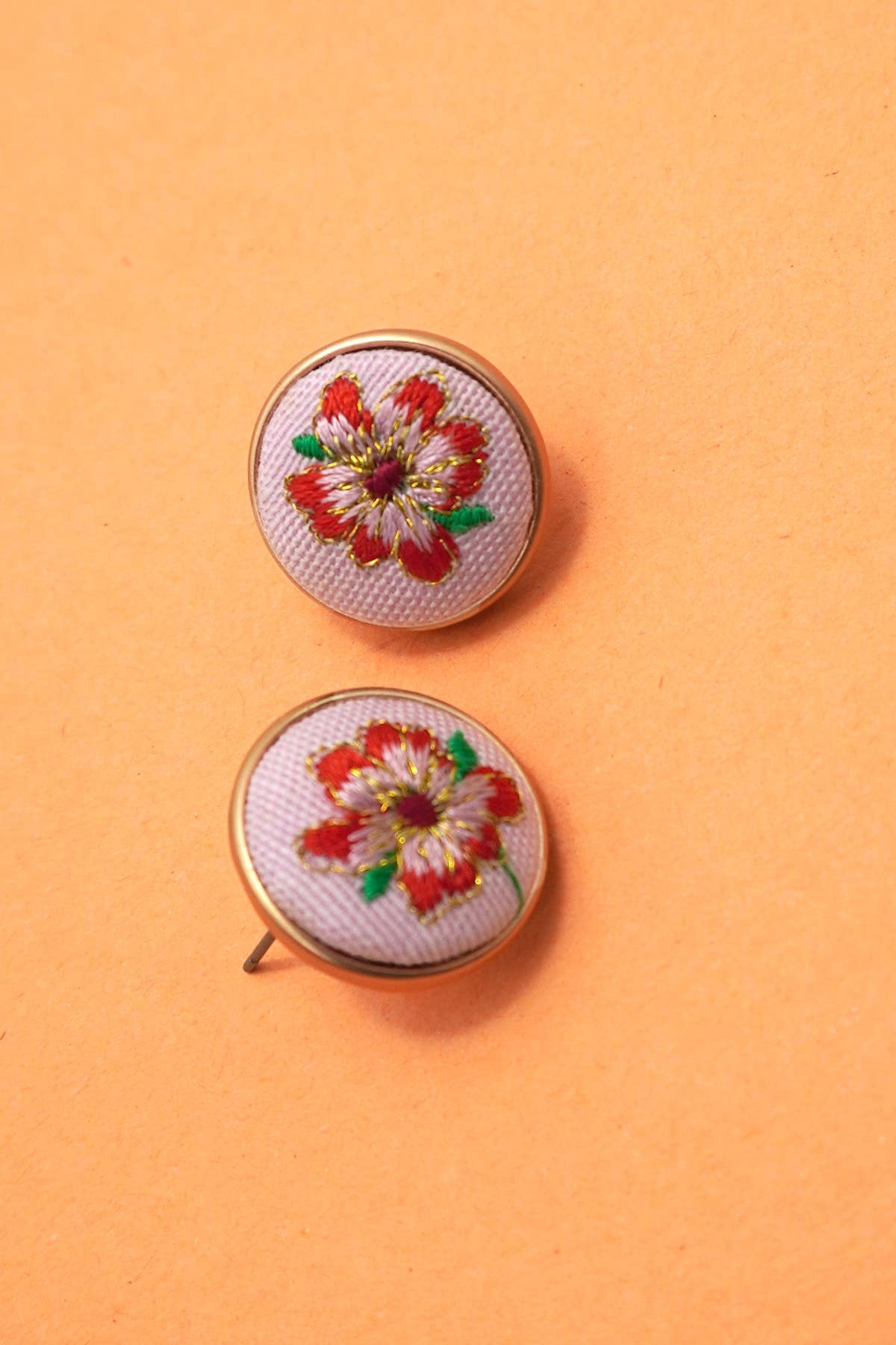 EMBROIDERY FLORAL GOLD EDGE STUD EARRINGS | 80E61042: Blue