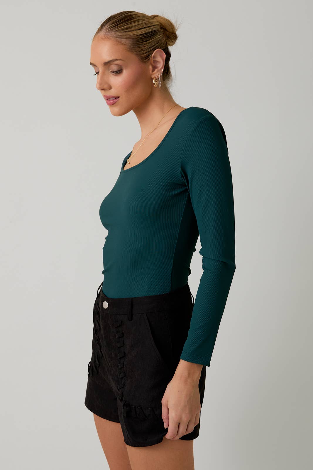 SQUARE NECK LONG SLEEVE BODYSUIT: Black / L
