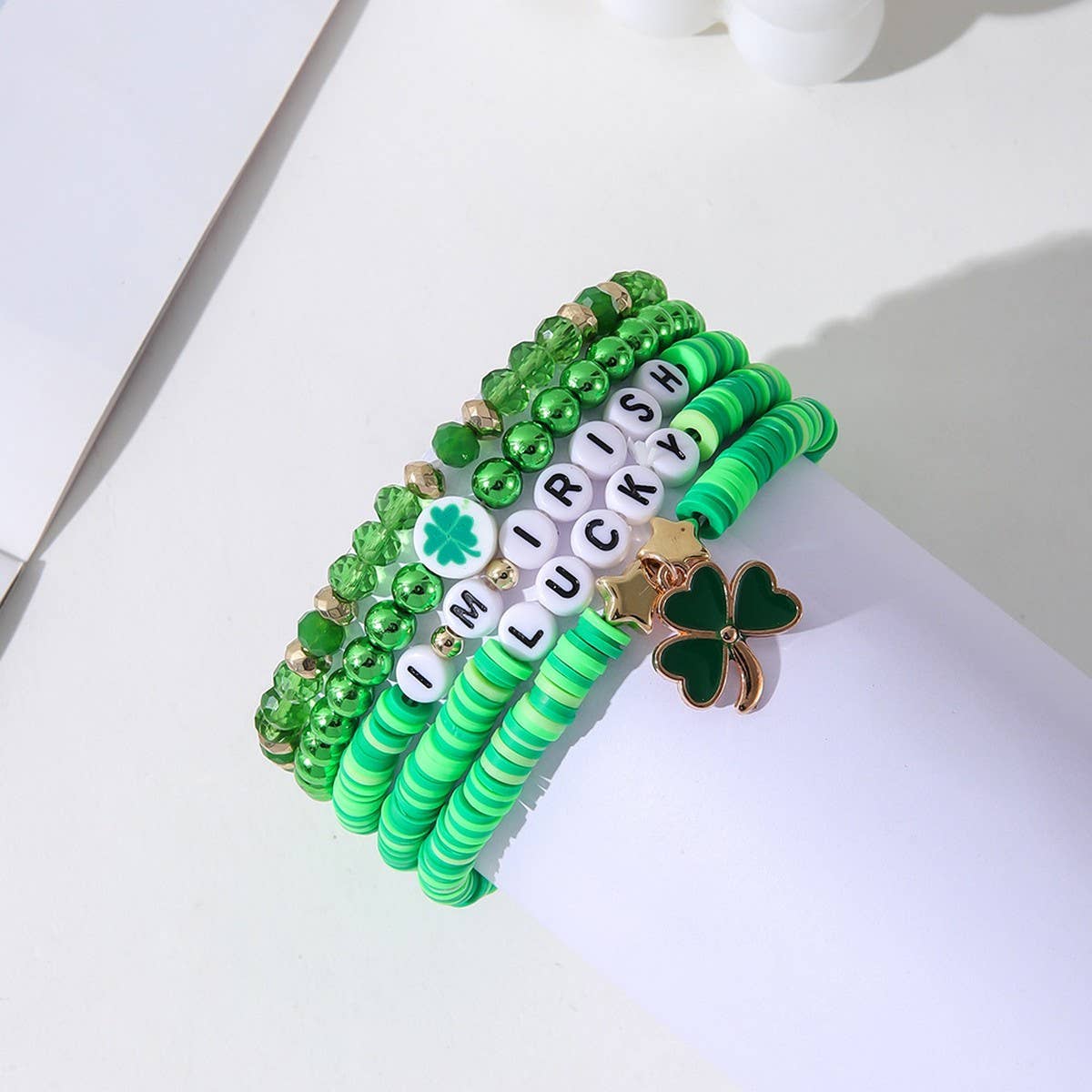 ST PATRICKS DAY GREEN SHAMROCK CHARM BRACELET SET_CWMM3496: Green / OS
