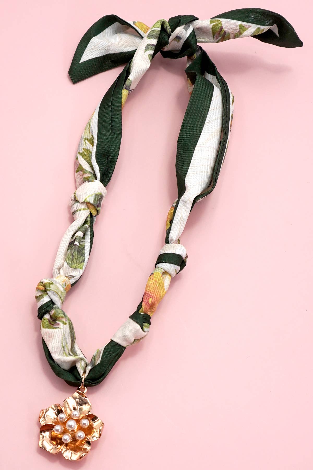 HANDMADE SCARF CHARM NECKLACE | 80N91790: C