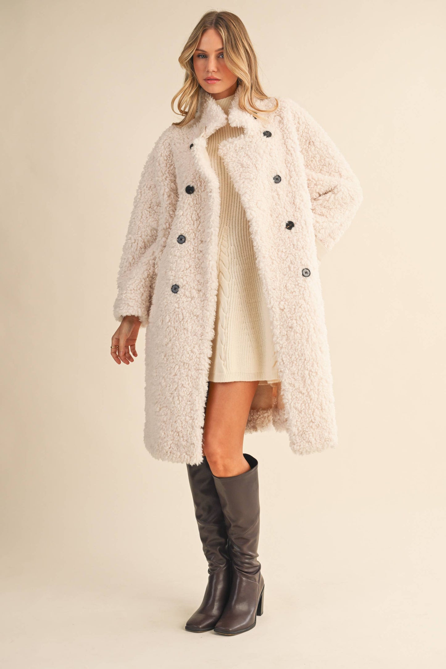 IJ1666 FAUX FUR SIDE POCKET COAT: IVORY / One Size