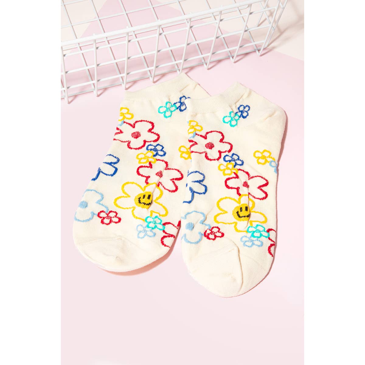 Ivory Floral Outline Print Low Rise Socks: IVORY