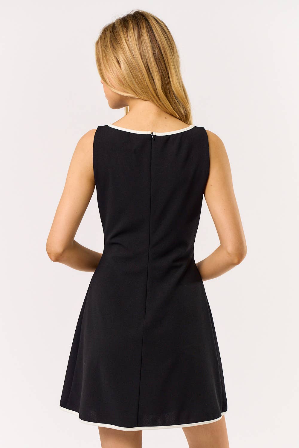 BD25294 SQUARE NECK CONTRAST MINI DRESS: OFF WHITE-BLACK / LARGE