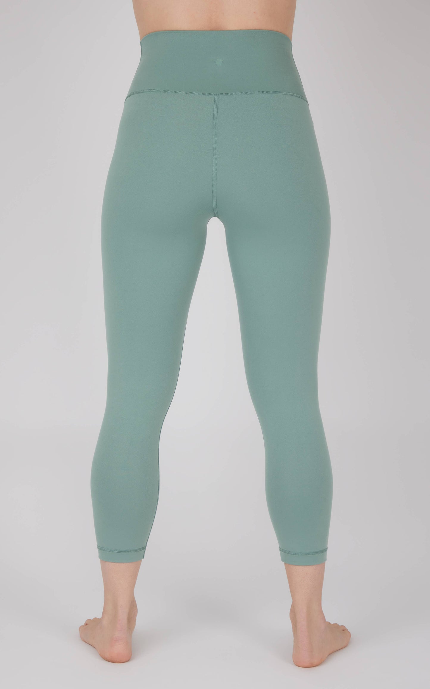 Yogalicious Women's Lux Elastic Free High Rise Capri: CHINOIS GREEN