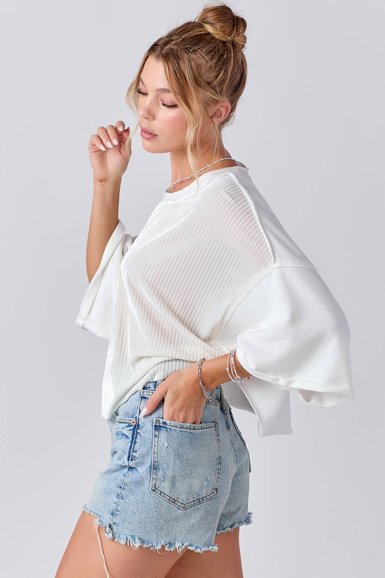 Mixed Fabric Round Neck Knit Top: IVORY / M
