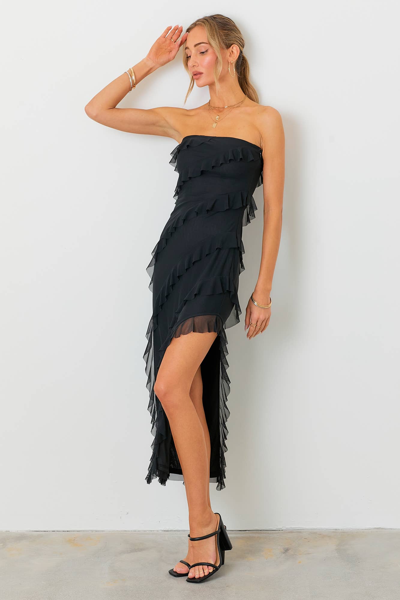 Strapless Frill Dress: BLACK / S