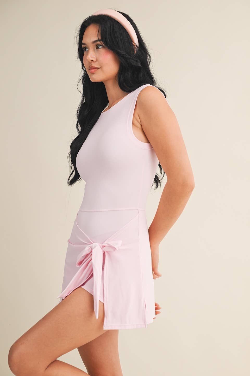 SLEEVELESS WRAP TIE FRONT DRESS: Cherry / M