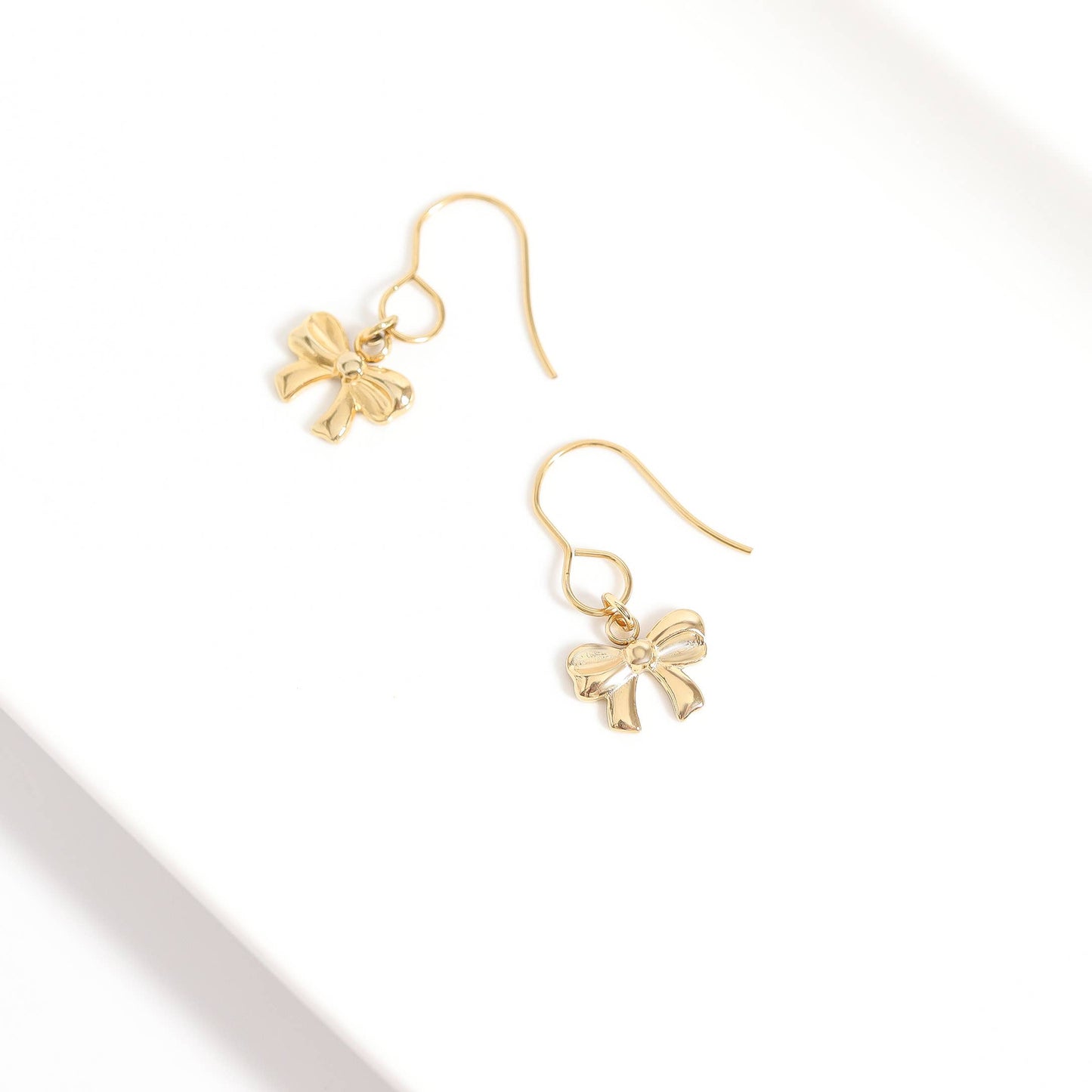 18K Gold PVD Stainless Steel Ribbon Bow Charm: Gold