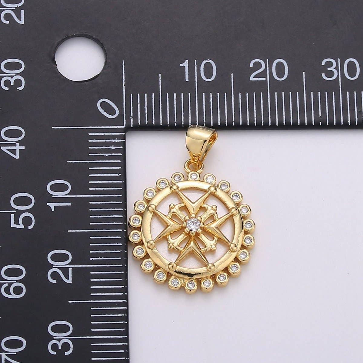 14k Medallion Charm ,Gold medallion Round Disc charm, Medallion pendant for Minimalist jewelry I-740