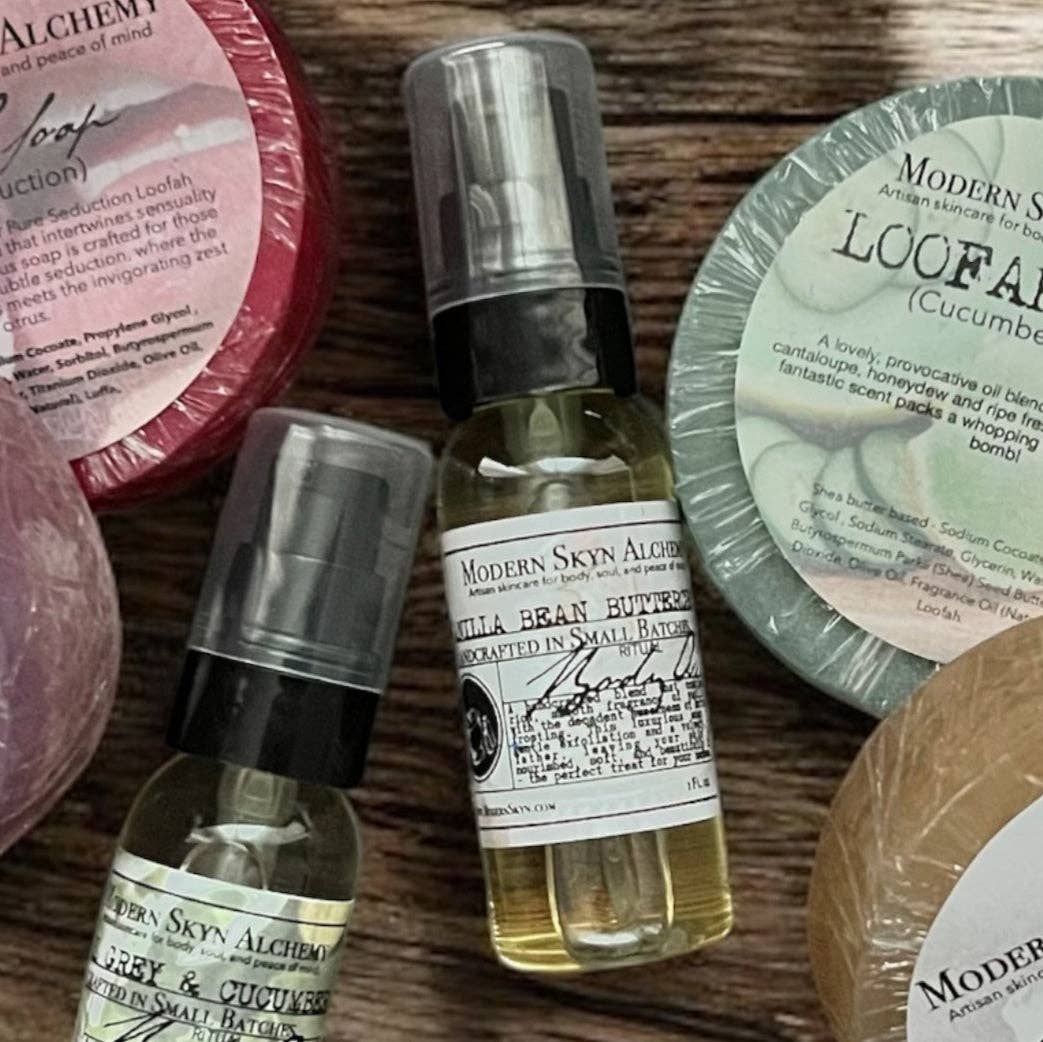 Strawberry Champagne Body Oil: 4 oz.