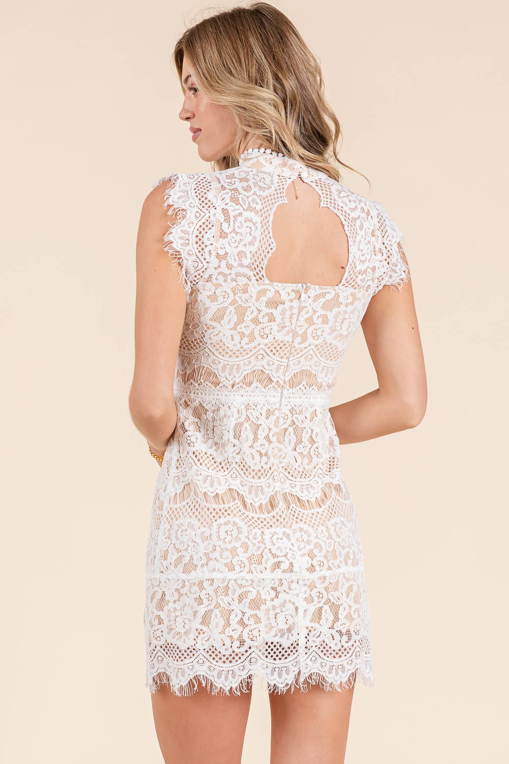 Mock neck lace mini dress with ruffle: BLACK / S