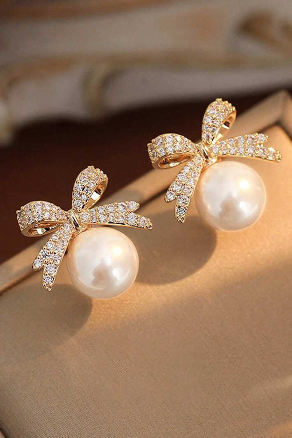 LDC Rhinestone Bowknot Pearl Earrings: Gold