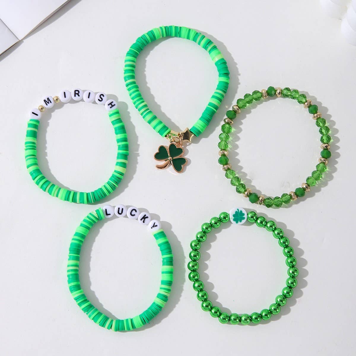 ST PATRICKS DAY GREEN SHAMROCK CHARM BRACELET SET_CWMM3496: Green / OS
